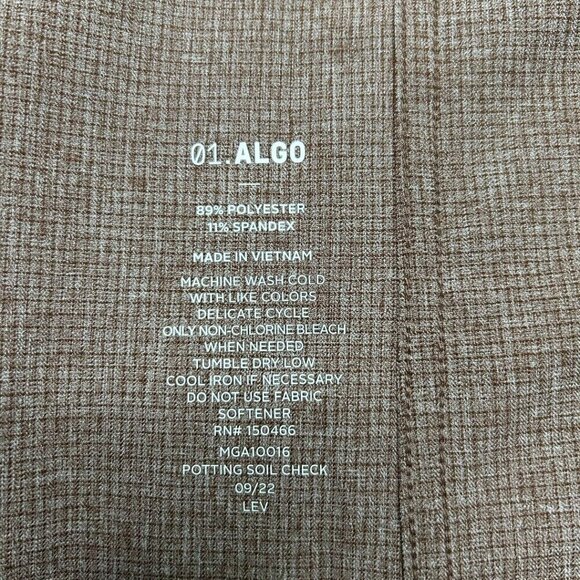 NWT Men’s Long Sleeve Button Down Classic Moisture Wicking Brown Shirt-Large - Picture 8 of 15